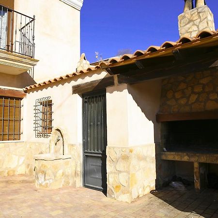 Alojamientos Rurales La Fuente Villalba de la Sierra Exteriör bild